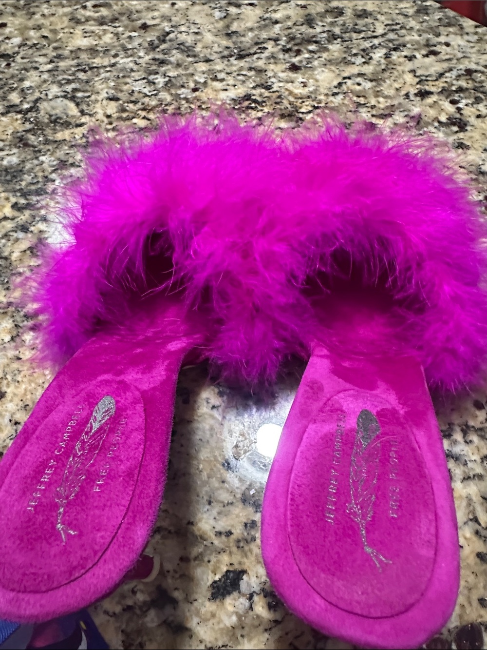 NEW Jeffrey Campbell Fuchsia Feather Slide Heels - Size 7.5 - Picture 6 of 8